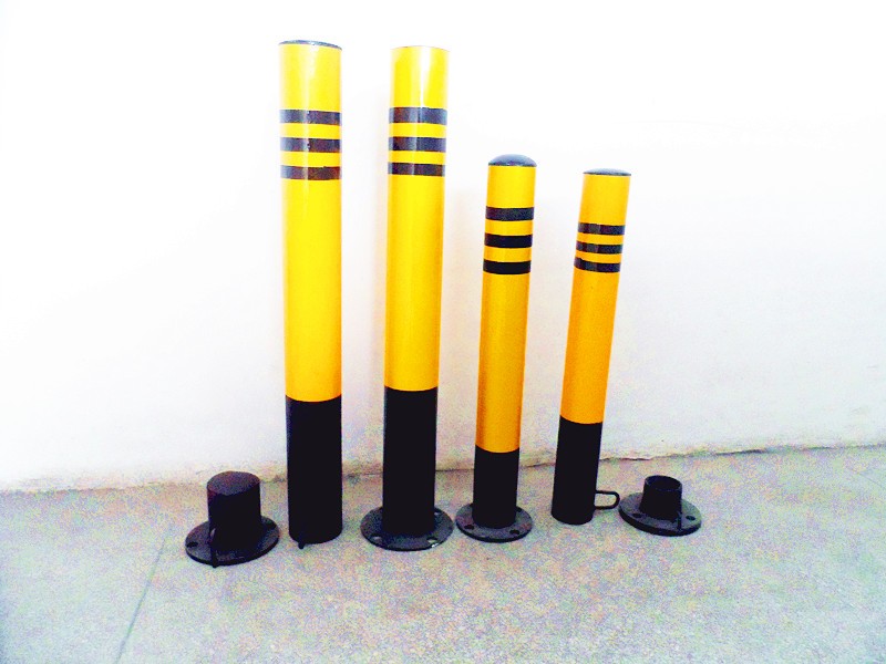 活動(dòng)防護(hù)樁、固定防護(hù)樁