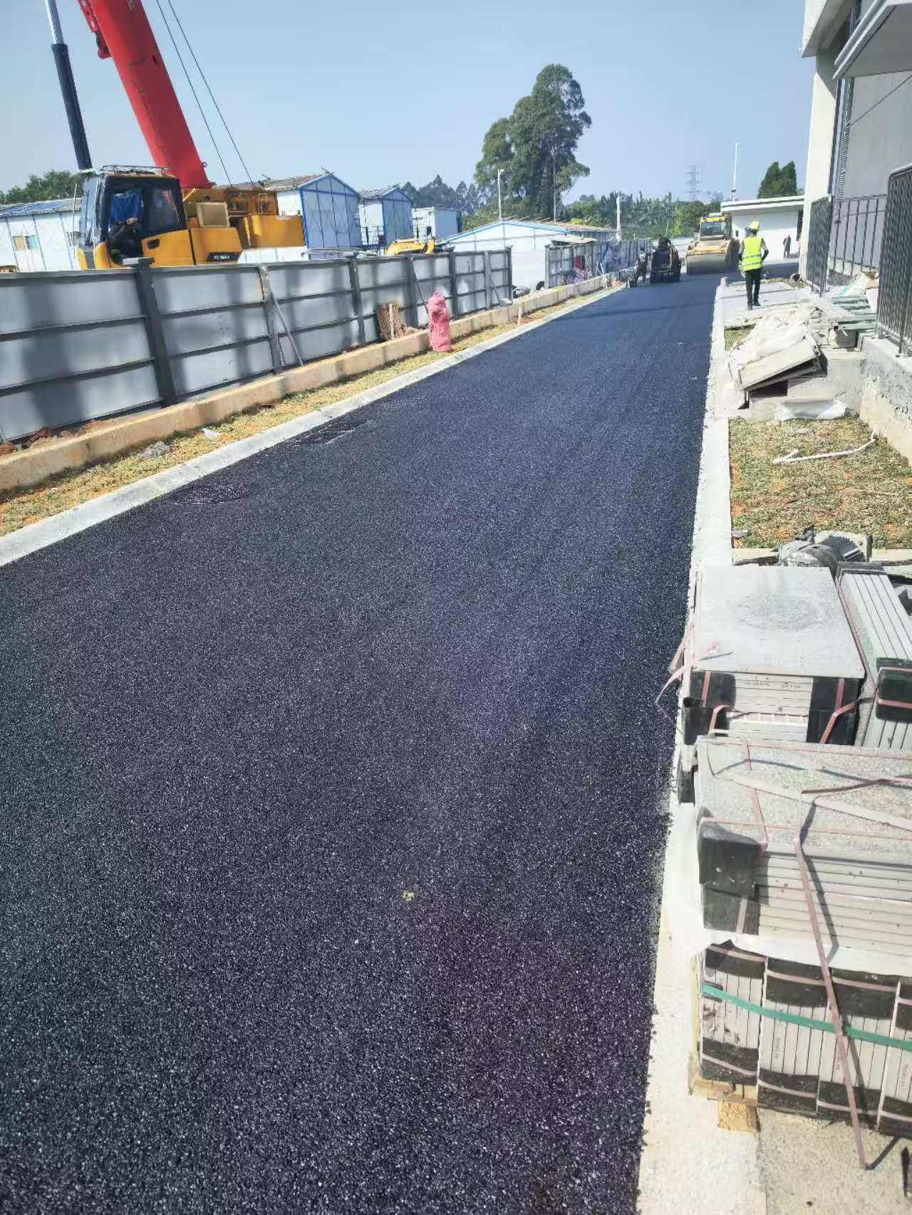 道路瀝青攤鋪